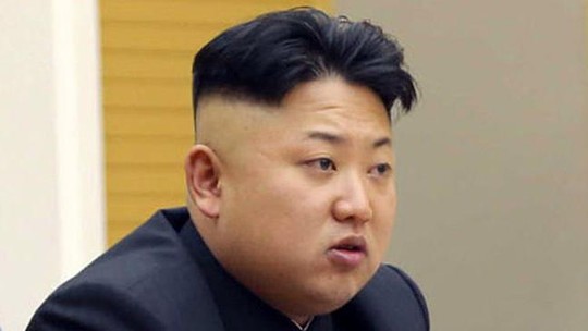 Ông Kim Jong-un "cứng trước, mềm sau"