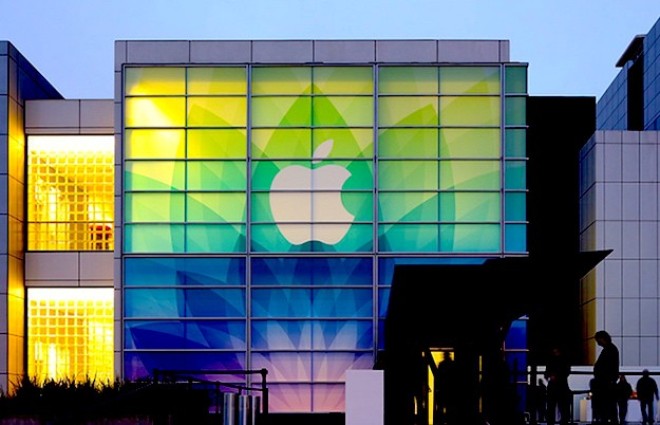 Apple mua 6 công ty bí mật