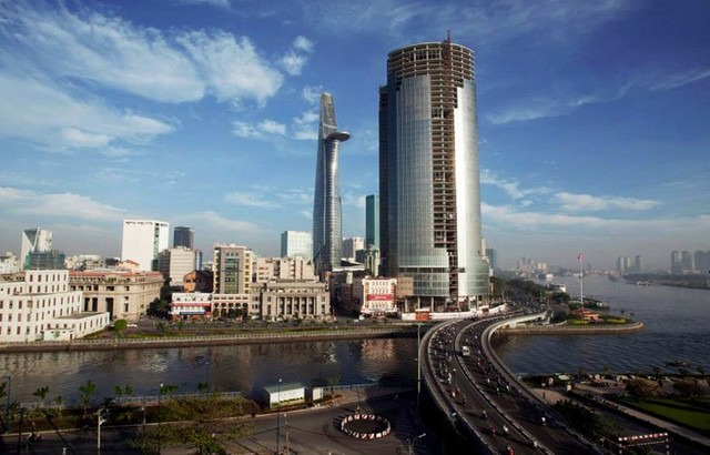 Cao ốc 256 triệu USD “phủ bụi” giữa trung tâm Sài Gòn
