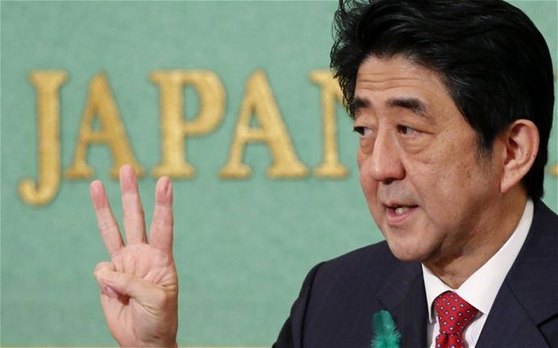 Abenomics đối mặt với 3 thách thức lớn