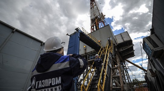 Mỹ đột ngột giáng "đòn đau" vào dầu mỏ Nga